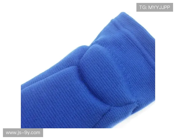 全面解析儿童足球护臂板在比赛与日常训练中的关键多重保护作用